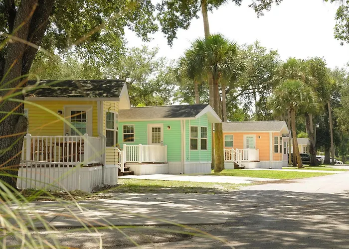 Tropical Palms Resort & Campground